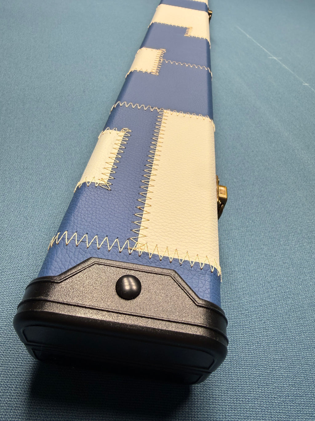 Baize Master 2 x 1 Piece 57'' Leather Patch Cue Case - Blue & White