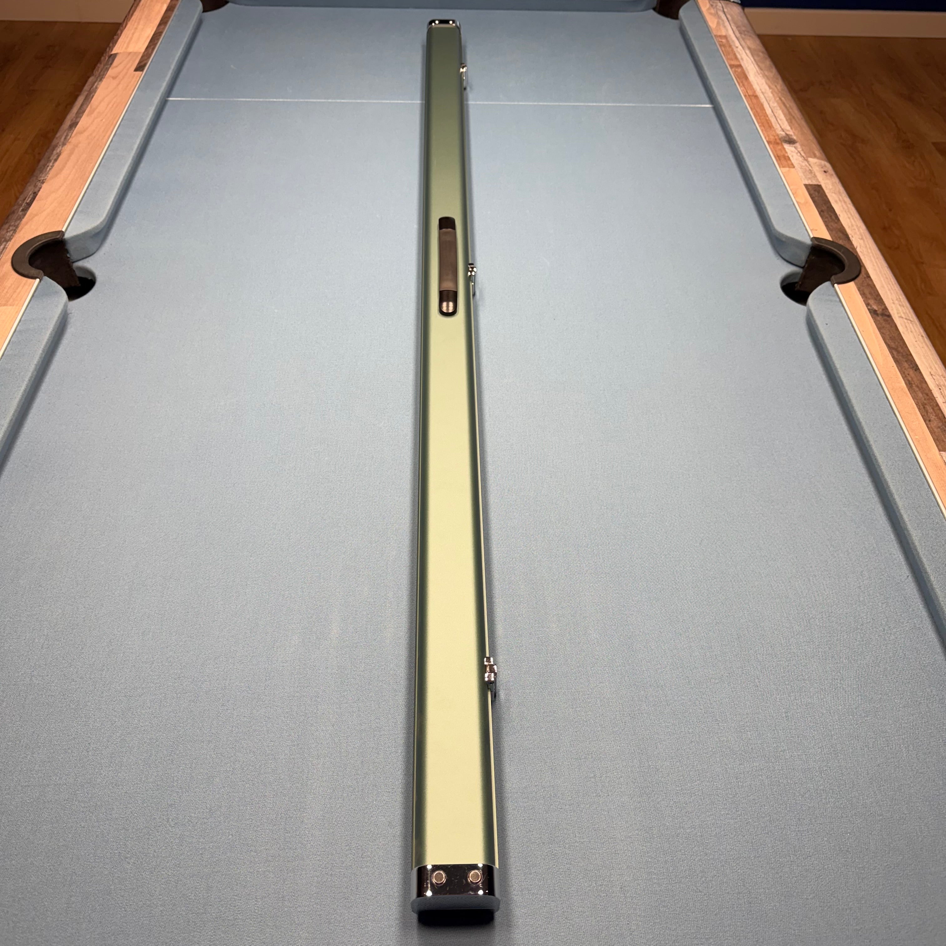 2x 1-Piece 57" Aluminium Cue Case - Green
