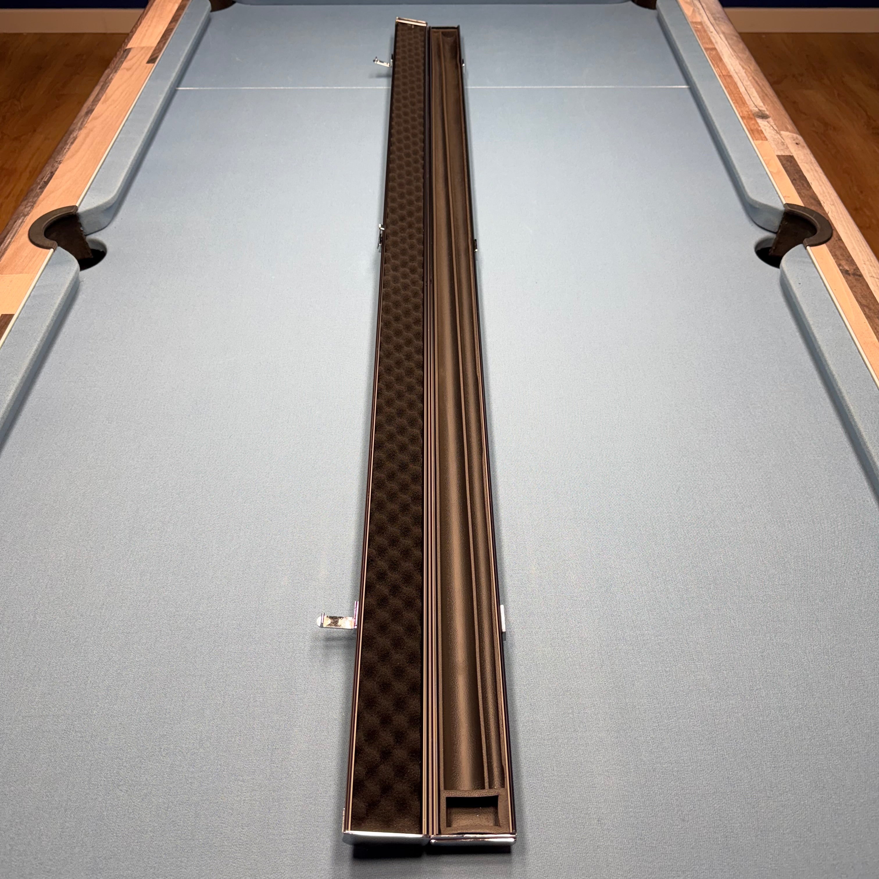 2x 1-Piece 57" Aluminium Cue Case - Black