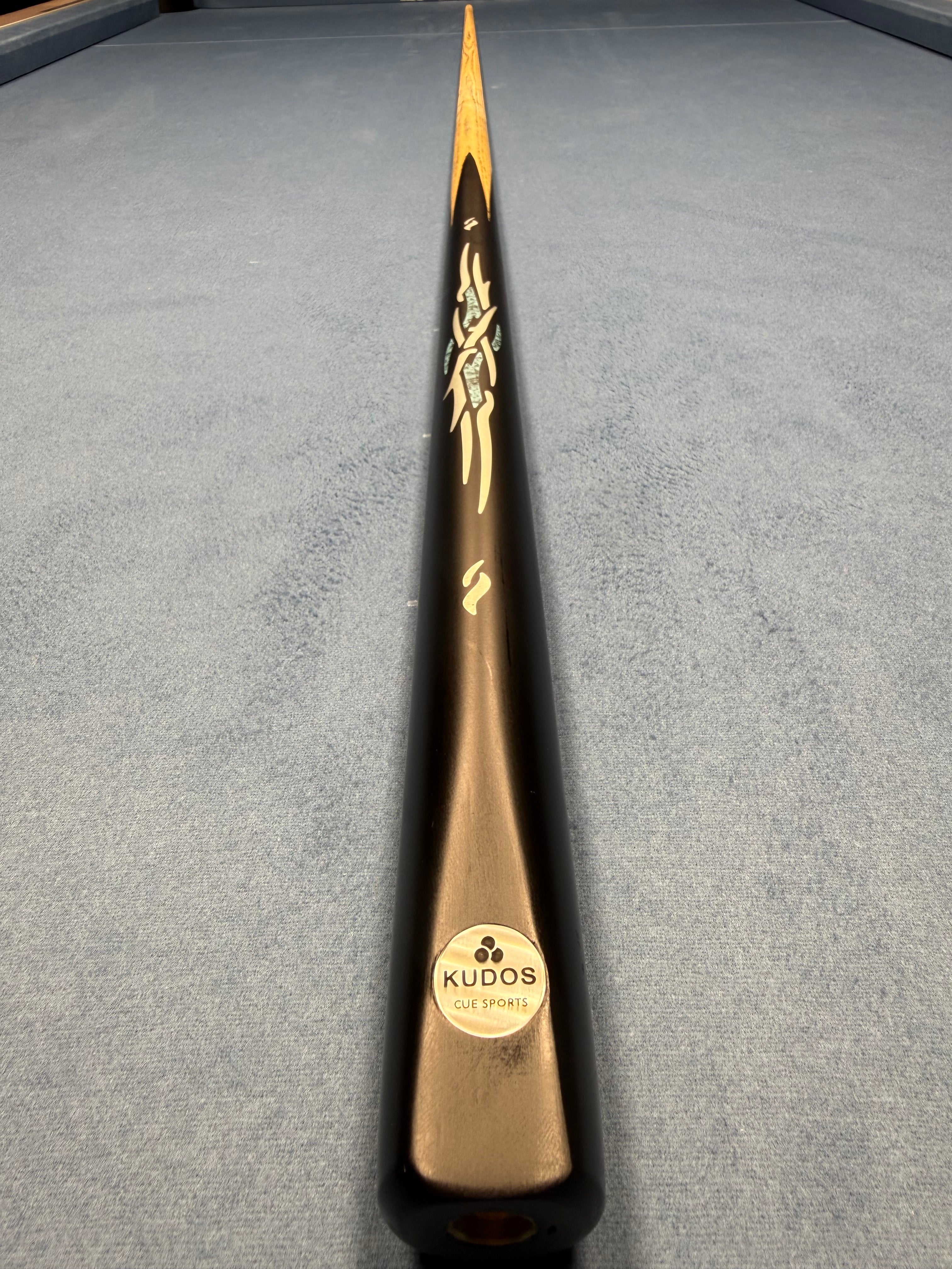 Kudos Blue Wave 57" One Piece Machine Spliced Snooker & Pool Cue 9.5mm Tip