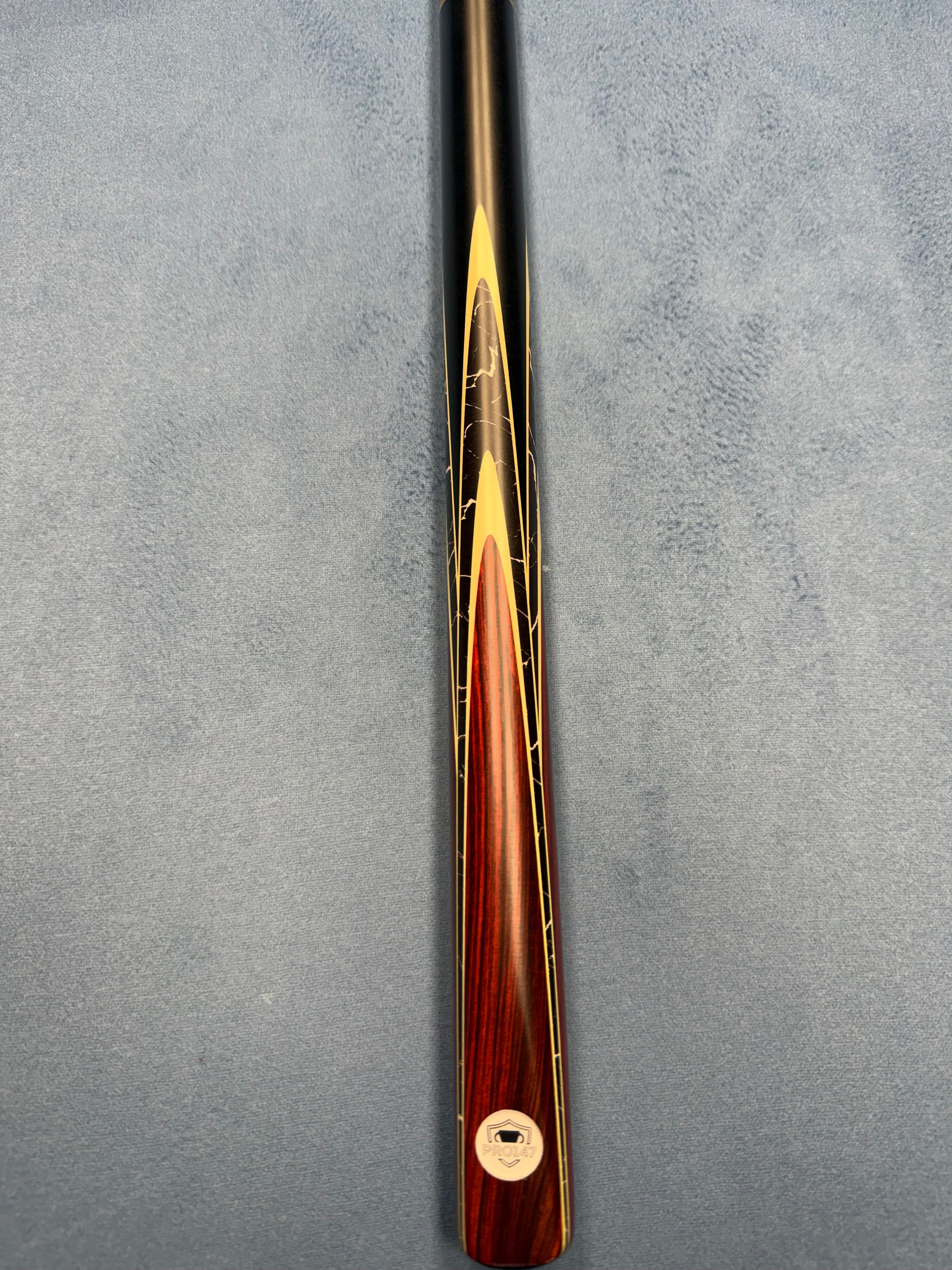 PRO147 Eclipse ¾ Joint Snooker & Pool Cue with PRO147 Layered Tip
