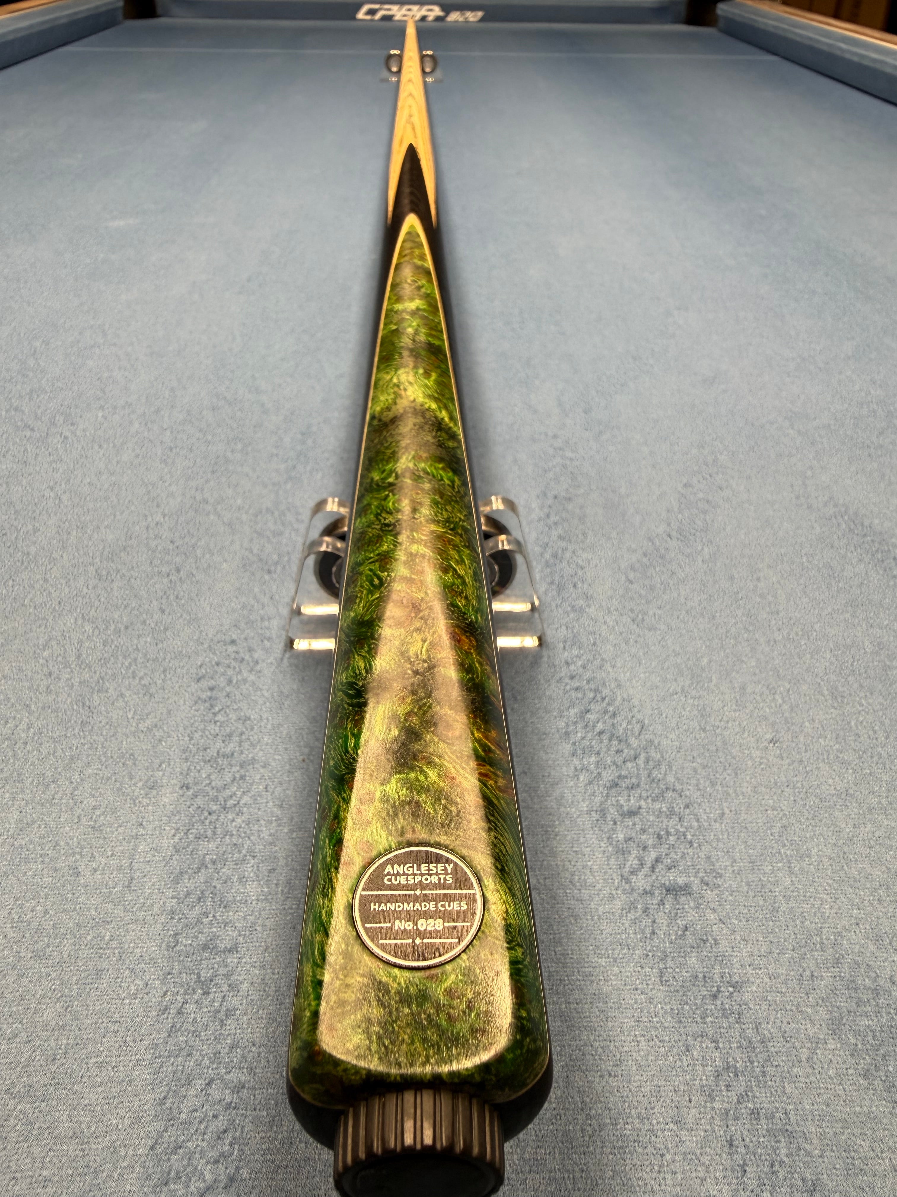 Anglesey Cuesports Green Peacock Cue No.028 - tip and titanium ferrule close-up