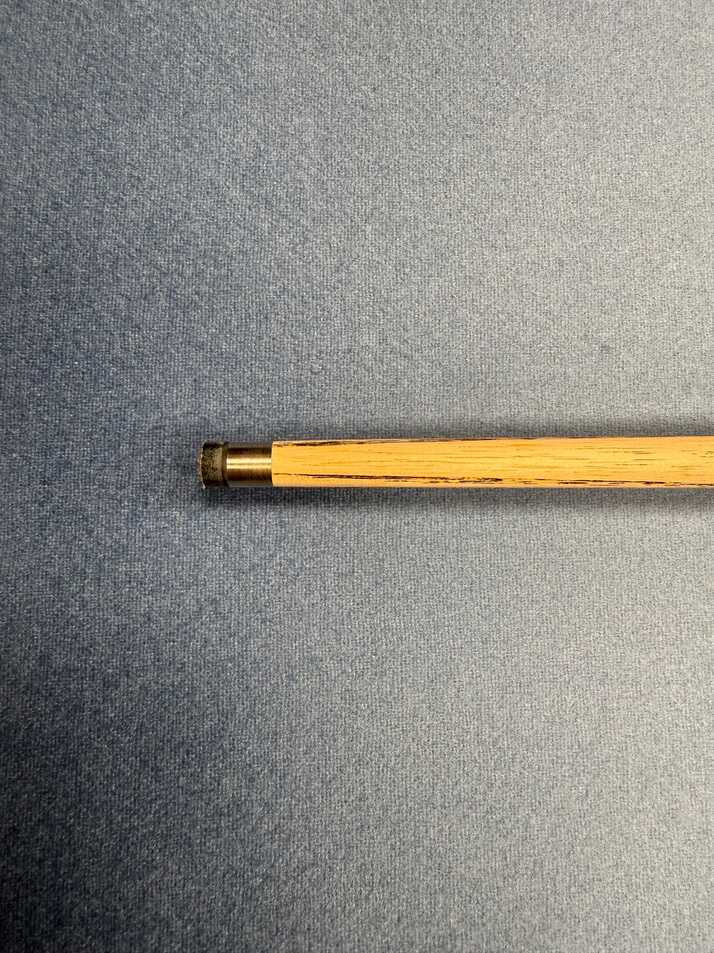 Anglesey Cuesports Amber Viper Cue No.019 - tip and ferrule close-up