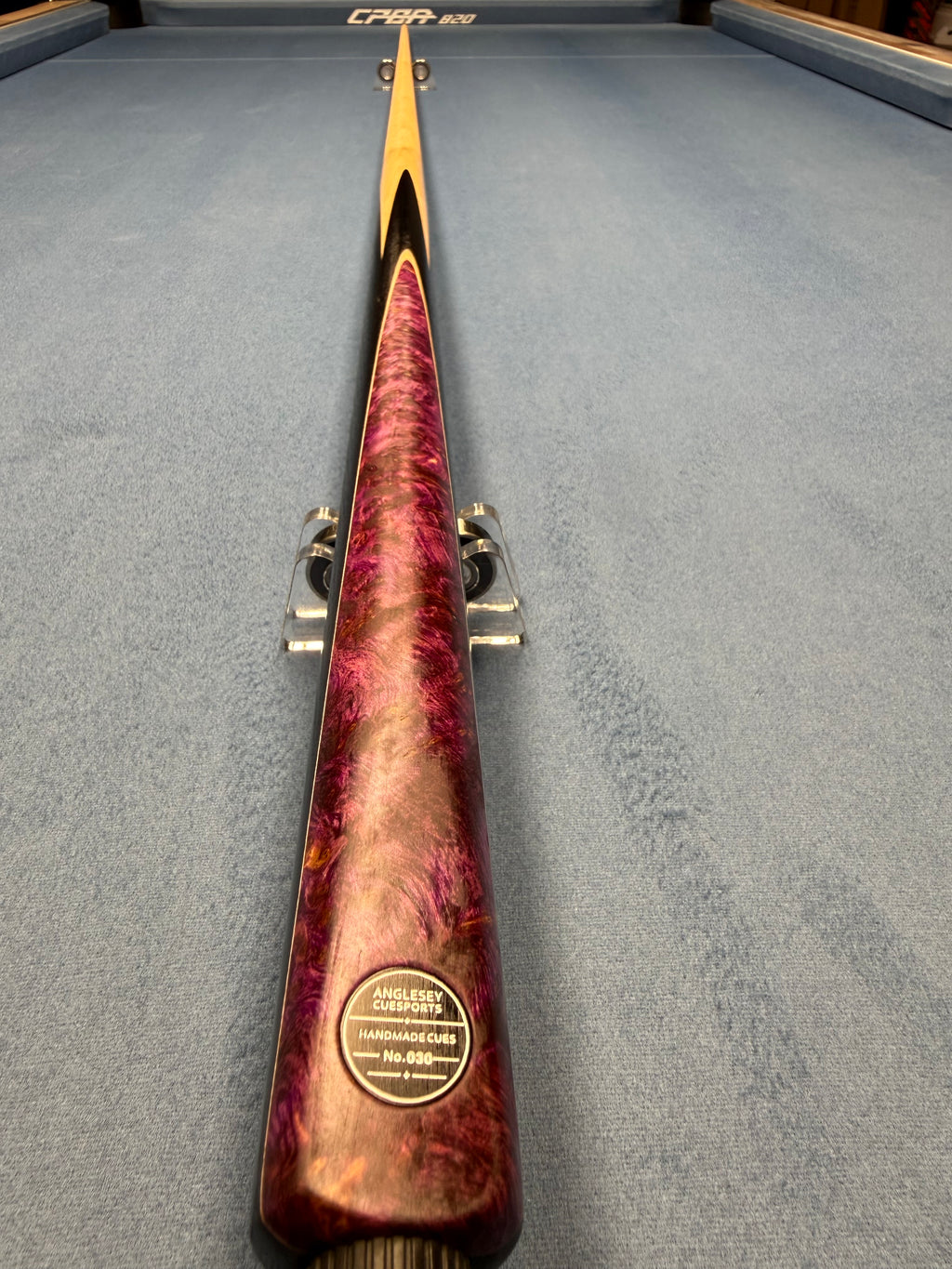 Anglesey Cuesports Purple Haze Burr Cue No.030 - full length butt end view showing purple haze burr wood and No.030 badge