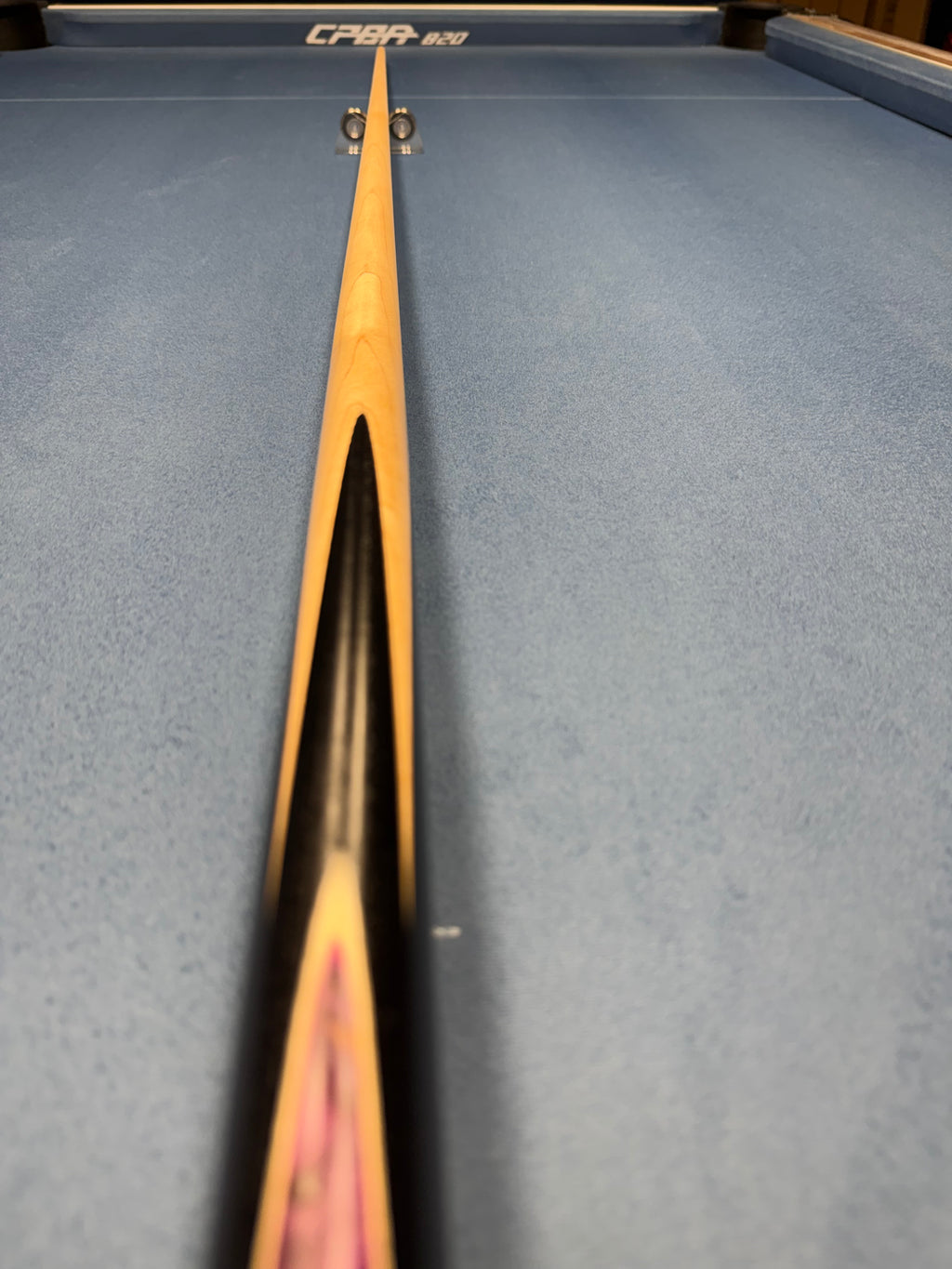 Anglesey Cuesports Purple Haze Burr Cue No.030 - full length tip end view on table
