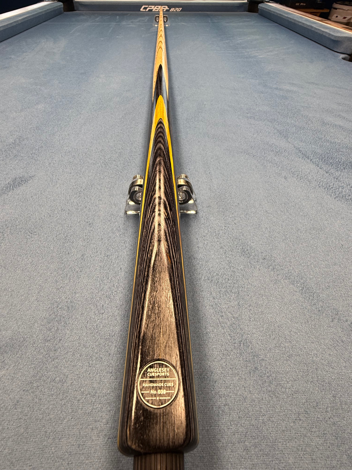 Anglesey Cuesports Handmade Cue No.039 - full length wenge butt view