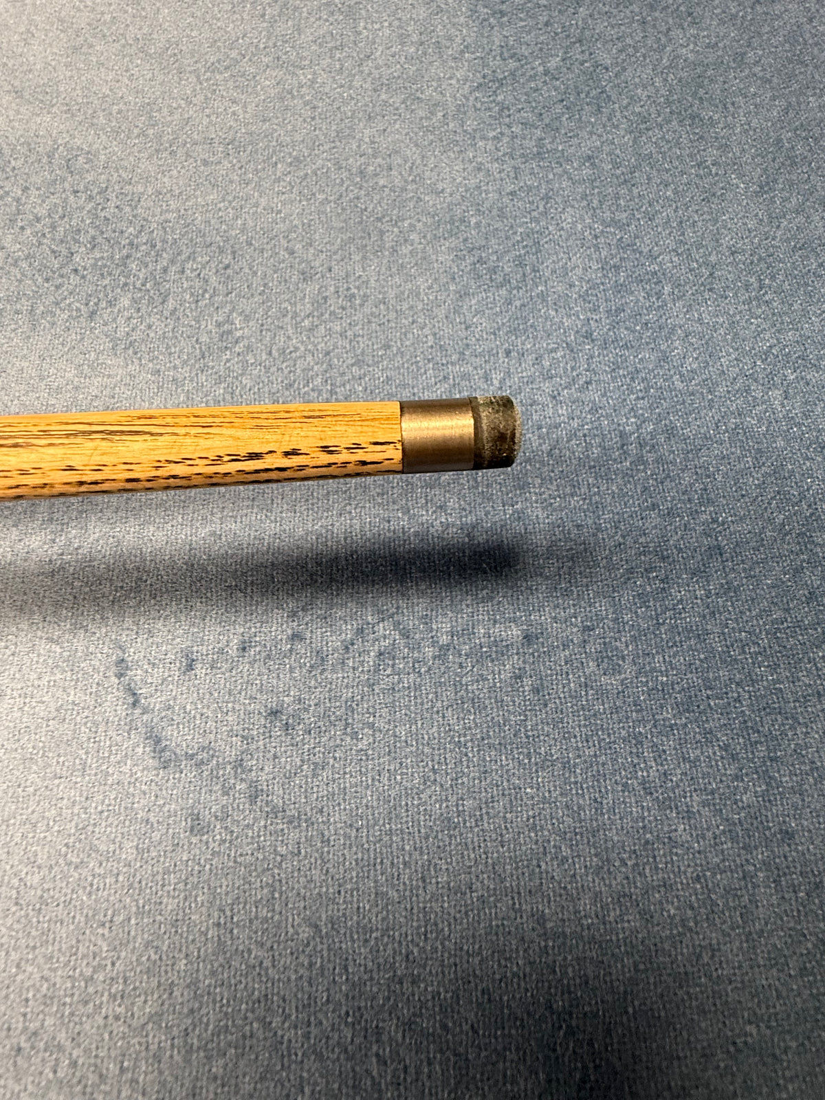 Anglesey Cuesports Handmade Cue No.038 - titanium ferrule and zebrawood tip close-up