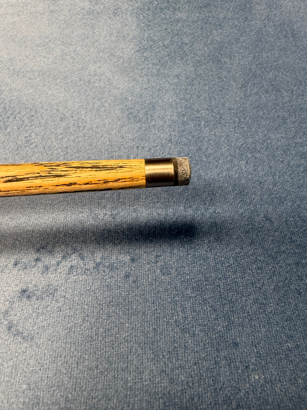 Anglesey Cuesports Handmade Cue No.037 - titanium ferrule and zebrawood tip close-up